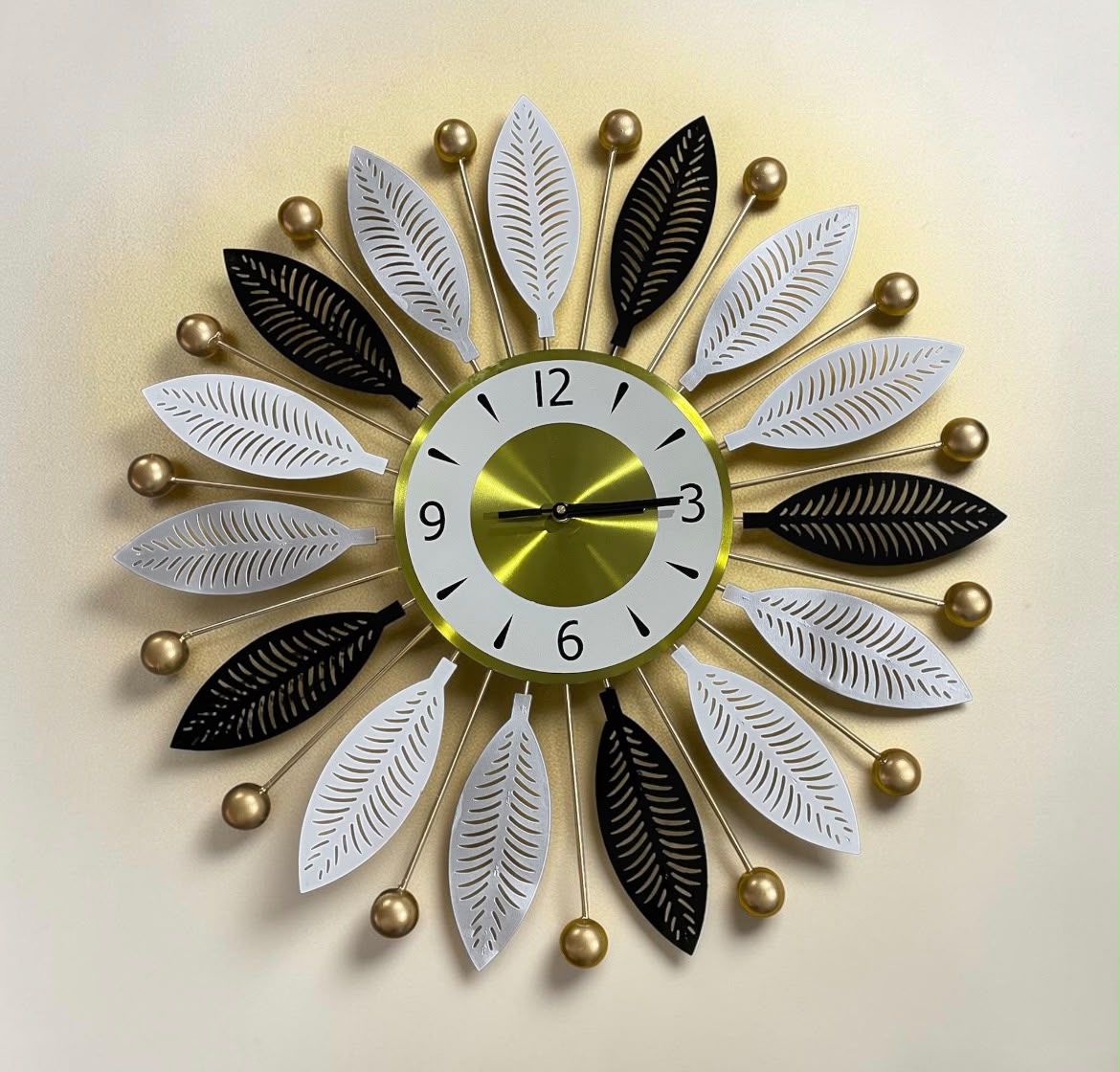 Modern Leaf Metal Wall Clock AH-139 Moradabad